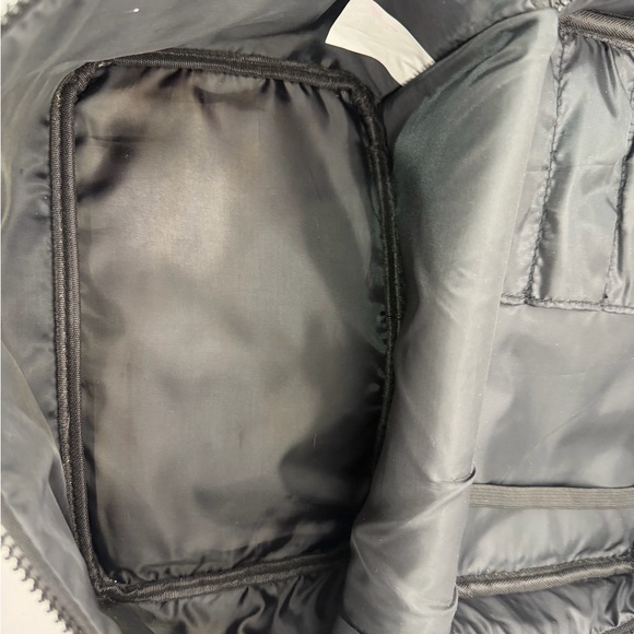 betsey johnson cosmetic bag set - Picture 5 of 9